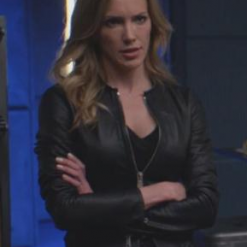 Arrow Season 7 Katie Cassidy Black Jacket
