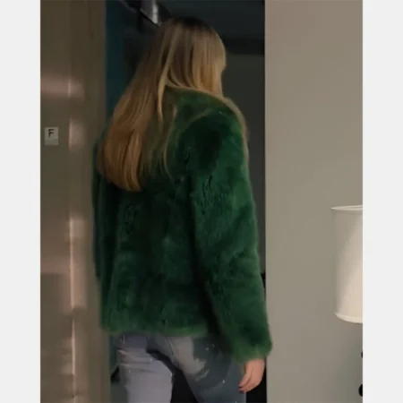 High Potential 2025 Kaitlin Olson Green Fur Coat - Danezon
