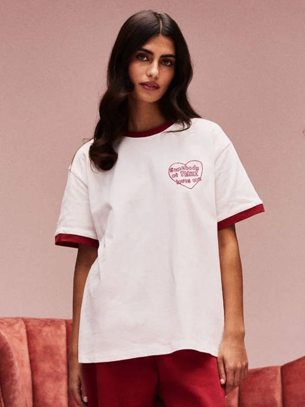 Parke Somebody Loves Me Valentine's T-Shirt - Danezon