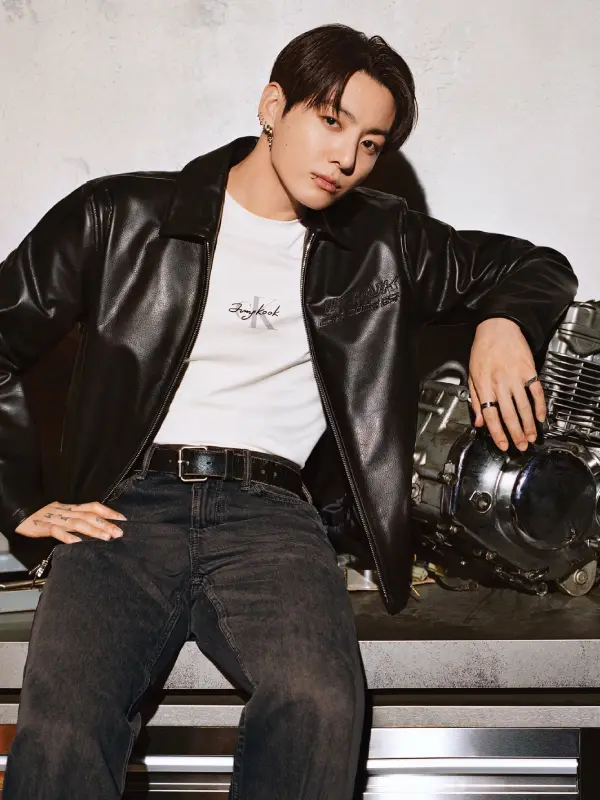 専用ケース付き CKJK ジャケット レザーレーサージャケット Jungkook x Calvin Klein Jacket – Get Yours Now